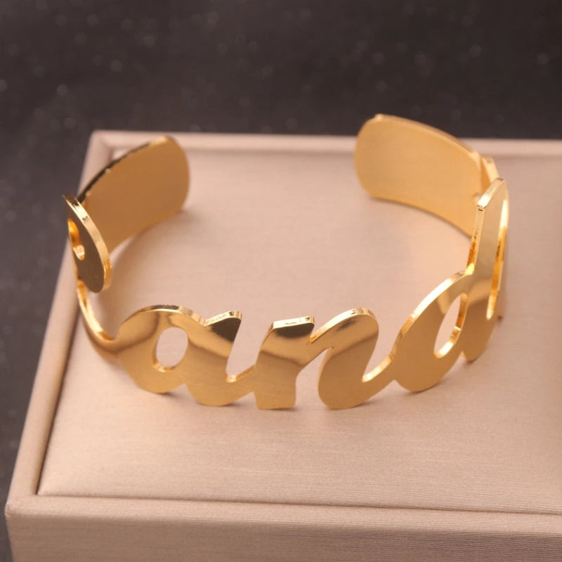Bracelet personnalisé avec nom pour femme - Bijou en or, argent, rose gold