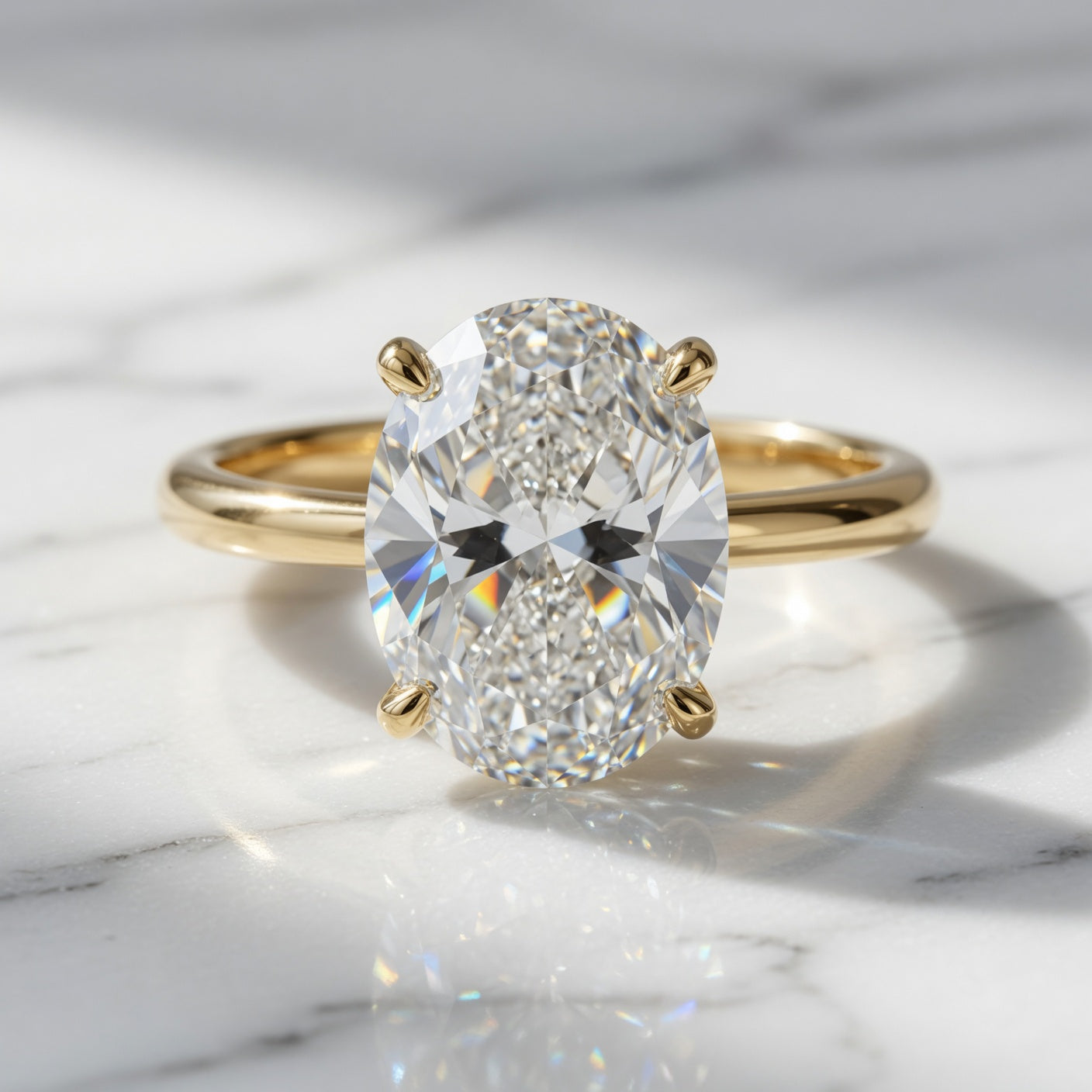 Bague Promesse ARGENTEA – Zircon blanc ovale et finition dorée